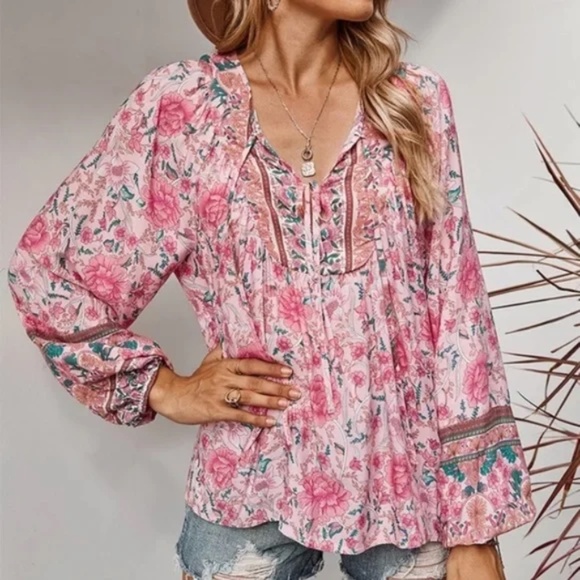 Tops - Pink Floral Bohemian Peasant Blouse